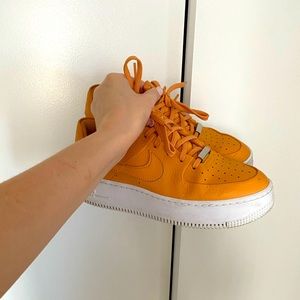Orange Nike air force 🍊